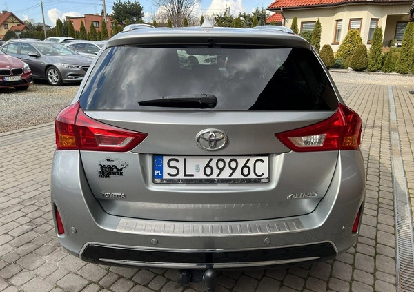 Toyota Auris cena 47900 przebieg: 105000, rok produkcji 2014 z Gniewkowo małe 277